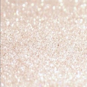 Meet your Posher, Daniela